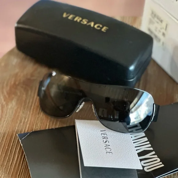Versace Black Designer Sunglasses - Picture 6 of 9
